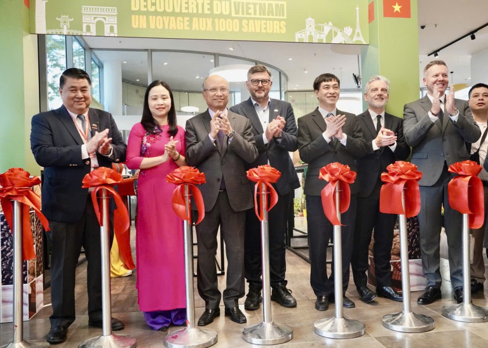 Khai mạc “Ngày Việt Nam tại Pháp” do Bộ Công Thương và tập đoàn Central Retail Việt Nam tổ chức