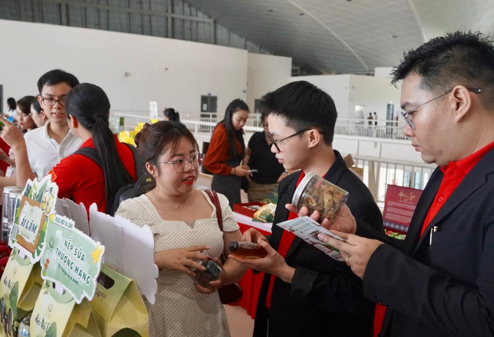 Central Retail Việt Nam kết nối giao thương với 28 doanh nghiệp, HTX TP. Đà Nẵng và các tỉnh, thành