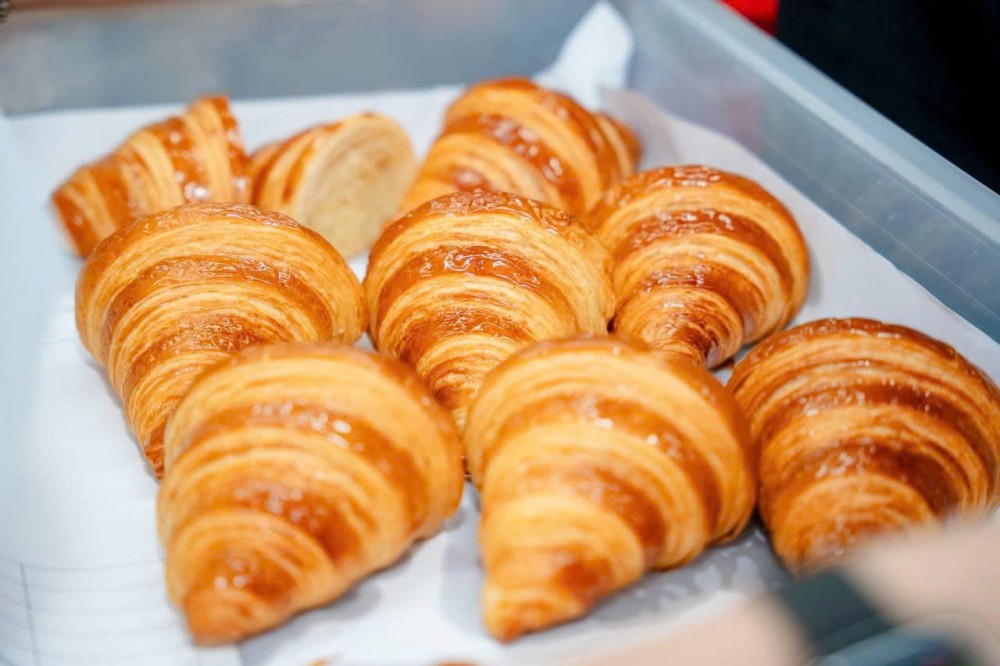 Bánh đoạt GIẢI NHẤT Bánh sừng bò tại lễ hội Bánh Mì Việt Nam 2026 đã có mặt tại GO! An Lạc