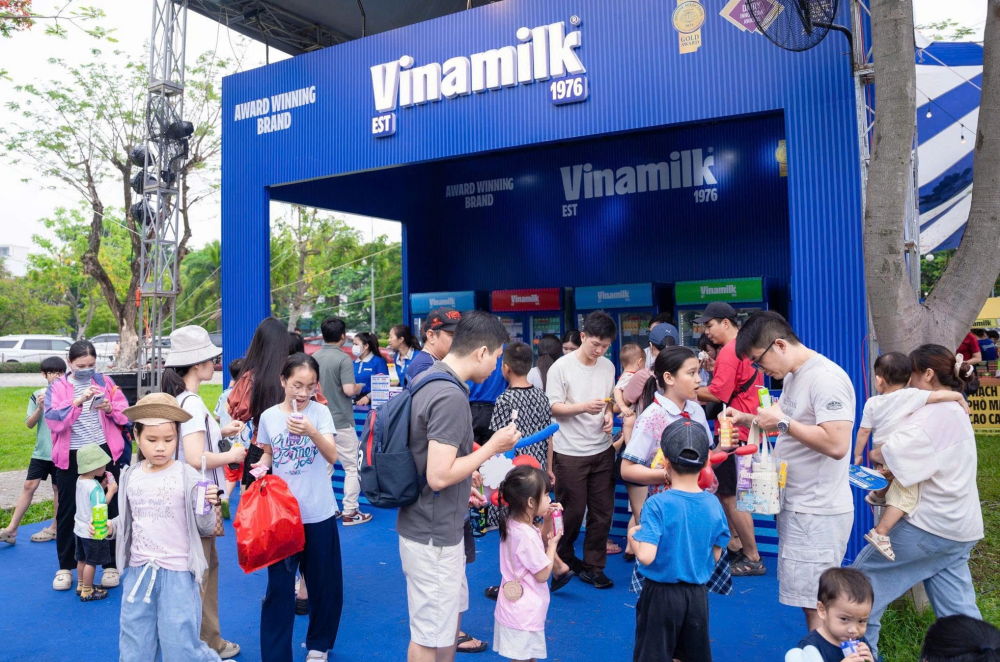Hàng nghìn trẻ em hào hứng ‘Chơi để học’ cùng Vinamilk tại Phú Mỹ Hưng